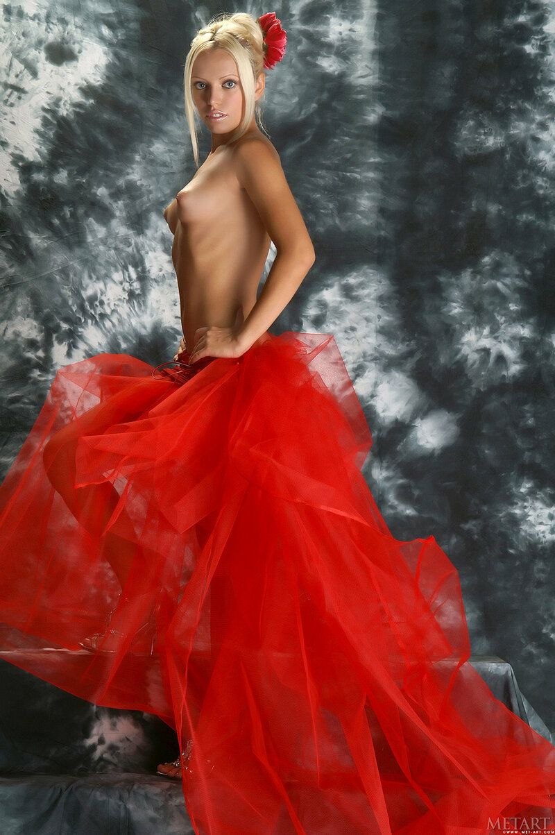 Алина, 49
